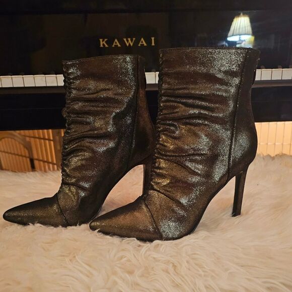 NINE WEST SHIMMERY METALLIC BOOTIES - Picture 4 of 8